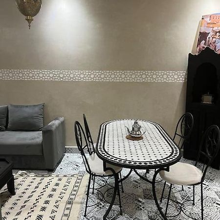 Appartement Proche Aeroport Marrakesh Exteriör bild