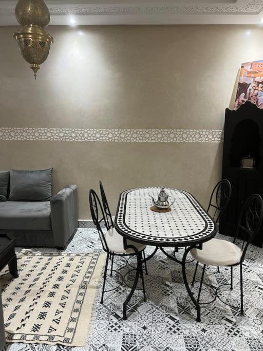 Appartement Proche Aeroport Marrakesh Exteriör bild