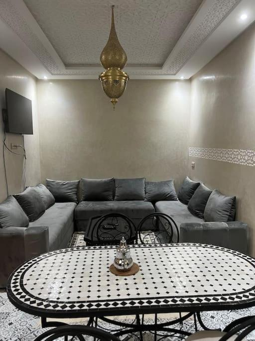 Appartement Proche Aeroport Marrakesh Exteriör bild